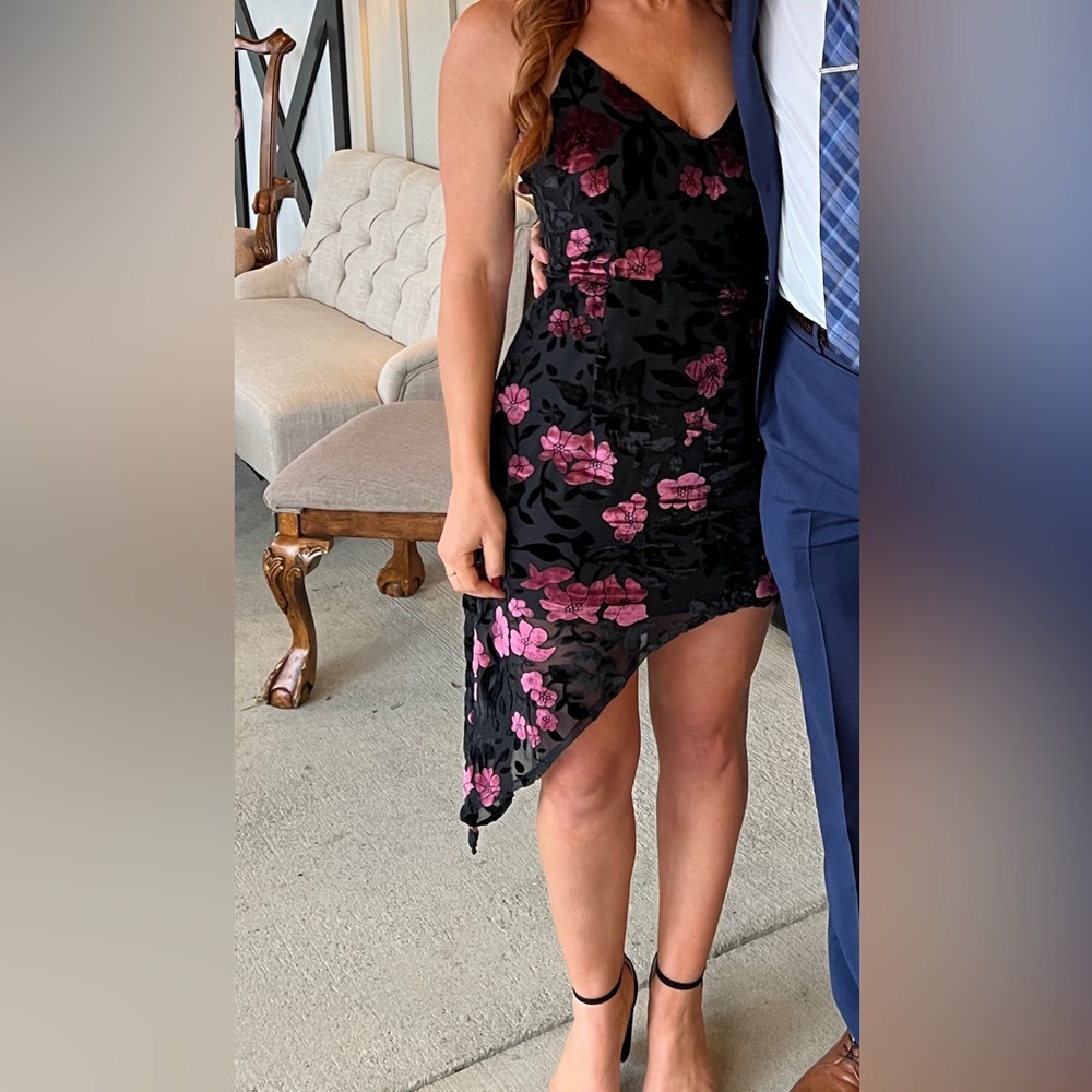 lulus - Evenings with You Black Floral Velvet Asymmetrical Dress XS